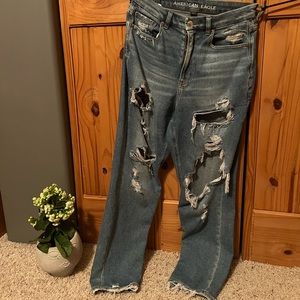 American eagle medium wash distressed mom jeans